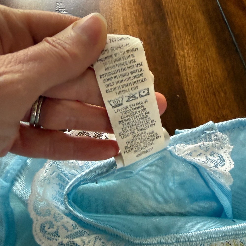 Cinderella Child Costume  Dress Up Vintage Disney Store 90s 4T Read Description - Picture 5 of 6